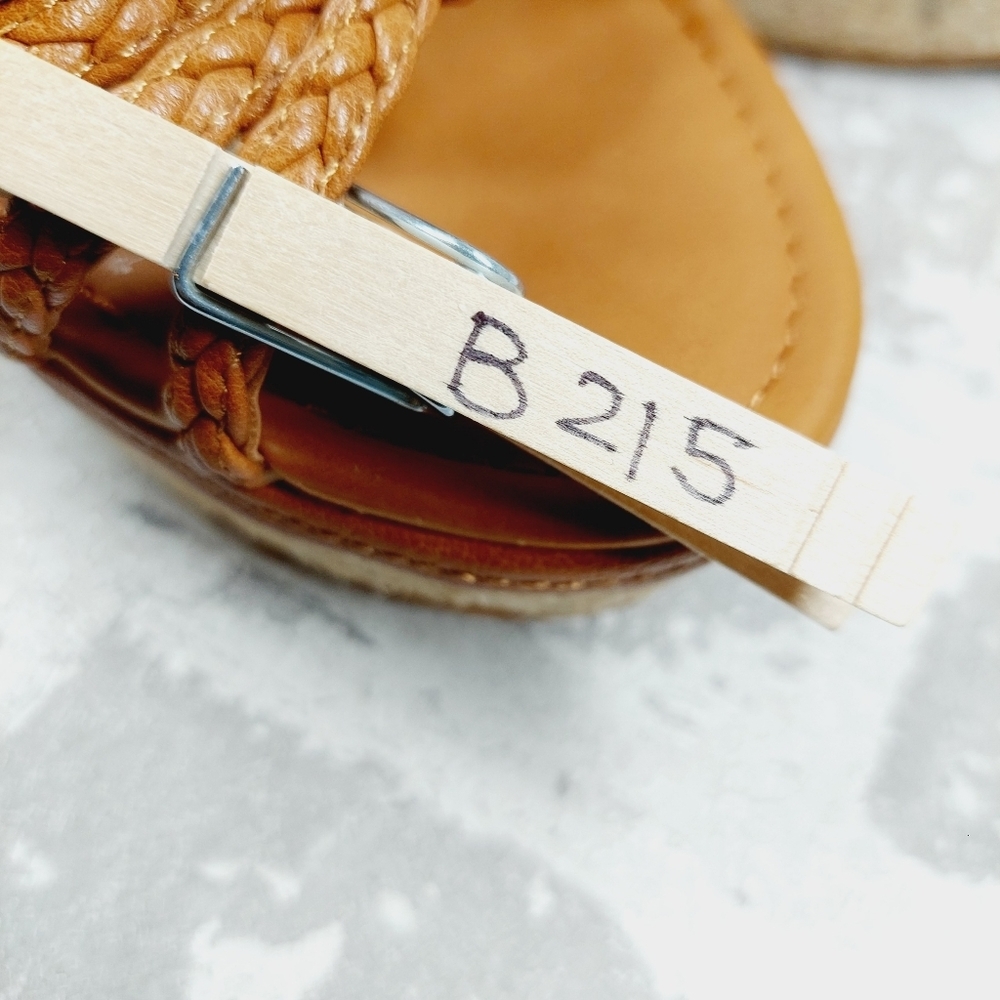 NEW Zodiac Women's Shana Brown Leather Espadrille Wedge Sandals B215 - Picture 12 of 12